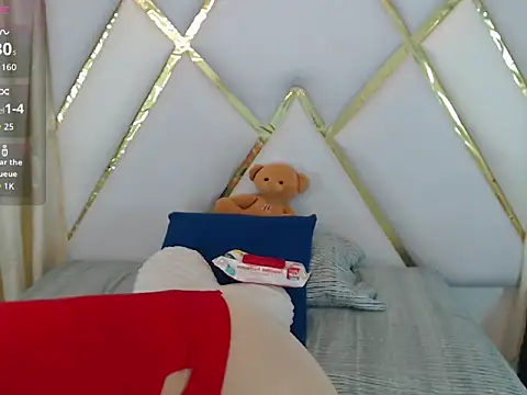 Ariadna Wells online show from October 25, 1:12 pm