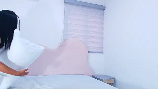 caata cata online show from February 24, 7:15 pm