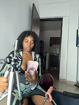 Snapshot of MerliaSsomer chatting on October 31, 1:41 pm MerliaSsomer online show from October 31, 1:41 pm