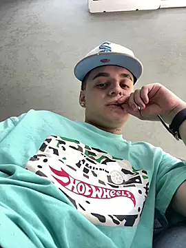 Snapshot of jeff2995_ chatting on November 4, 5:06 pm jeff2995 online show from November 4, 5:06 pm