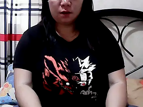 HornyPussie69 online show from April 14, 12:04 am