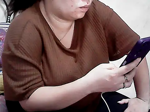 HornyPussie69 online show from July 7, 6:47 am