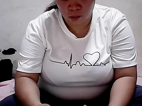 HornyPussie69 online show from February 25, 12:22 am