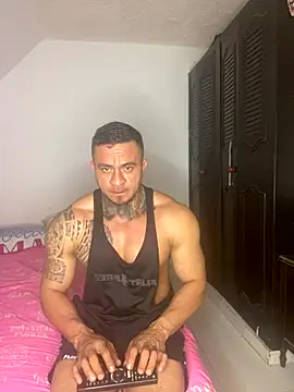 ZEUS-KING online show from October 5, 5:25 pm
