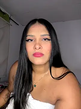 Snapshot of sarafox_10 chatting on November 4, 11:19 pm sarafox 10 online show from November 4, 11:19 pm