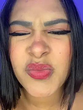 Snapshot of sarafox_10 chatting on October 8, 8:09 pm sarafox 10 online show from October 8, 8:09 pm