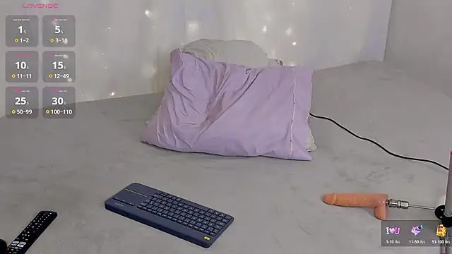 Alejarossi online show from March 24, 1:00 pm