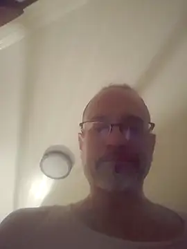 Curious9884 online show from February 4, 10:16 pm