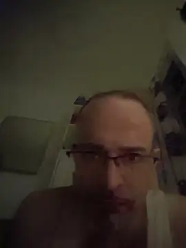 Curious9884 online show from April 15, 12:27 am