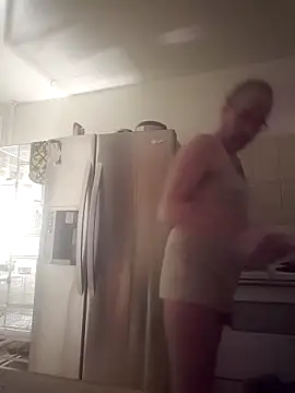 Curious9884 online show from April 12, 1:31 am