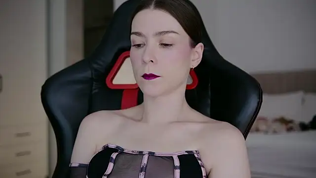 WowHelloAlice online show from April 23, 3:24 am