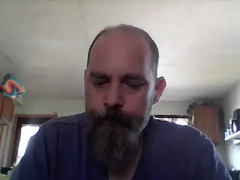 crazyheratic8 online show from April 5, 8:15 pm