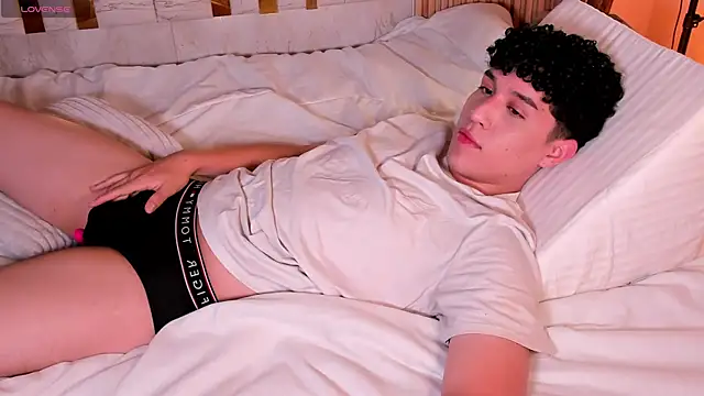 kai zareck online show from November 8, 12:09 pm