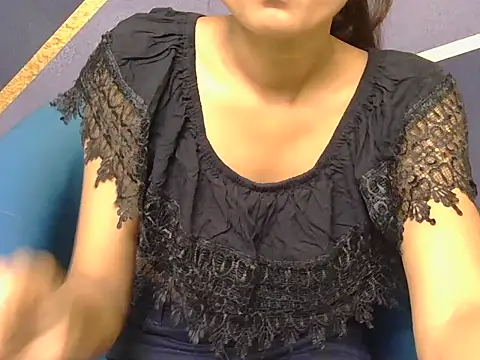 Snapshot of shiny-krisha chatting on October 22, 4:12 am shiny-krisha online show from October 22, 4:12 am