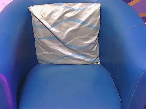 Snapshot of shiny-krisha chatting on November 18, 5:00 am shiny-krisha online show from November 18, 5:00 am