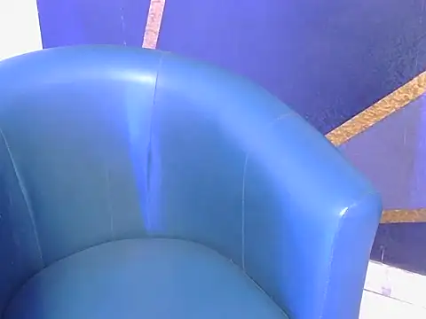 Snapshot of shiny-krisha chatting on November 3, 4:39 am shiny-krisha online show from November 3, 4:39 am