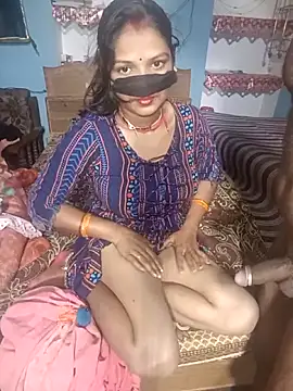 Neelam-baby1 online show from November 15, 7:07 pm