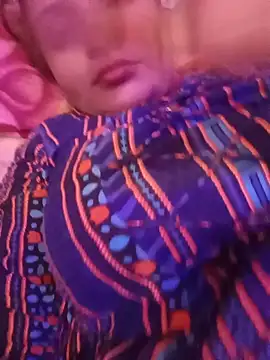 Snapshot of Neelam-baby1 chatting on June 14, 6:53 pm Neelam-baby1 online show from June 14, 6:53 pm