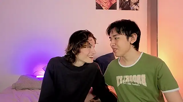 Darcy and Stolas online show from May 4, 10:34 pm