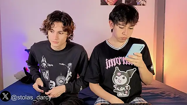 Darcy and Stolas online show from April 16, 12:22 am