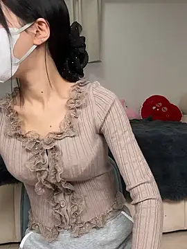 hana-08787- online show from February 9, 9:35 pm