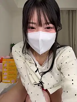 hana-08787- online show from March 10, 2:32 pm