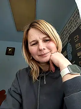 Snapshot of Masha412111 chatting on February 26, 10:37 am Masha412111 online show from February 26, 10:37 am