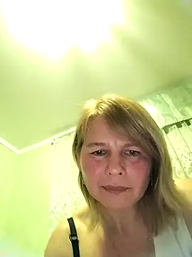 Snapshot of Masha412111 chatting on November 13, 9:19 pm Masha412111 online show from November 13, 9:19 pm