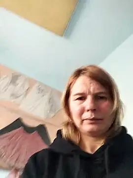 Snapshot of Masha412111 chatting on December 2, 8:49 am Masha412111 online show from December 2, 8:49 am