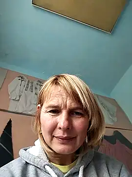 Snapshot of Masha412111 chatting on October 9, 8:59 am Masha412111 online show from October 9, 8:59 am