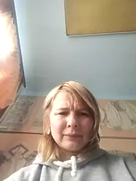 Snapshot of Masha412111 chatting on November 20, 8:15 am Masha412111 online show from November 20, 8:15 am