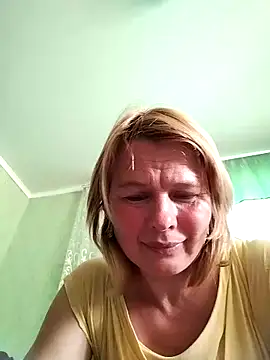 Snapshot of Masha412111 chatting on October 11, 10:49 am Masha412111 online show from October 11, 10:49 am