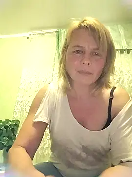 Snapshot of Masha412111 chatting on October 24, 8:19 pm Masha412111 online show from October 24, 8:19 pm