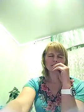 Snapshot of Masha412111 chatting on October 6, 8:42 pm Masha412111 online show from October 6, 8:42 pm
