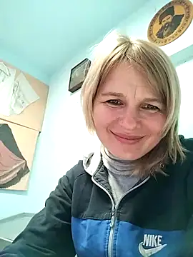 Snapshot of Masha412111 chatting on November 23, 1:54 pm Masha412111 online show from November 23, 1:54 pm