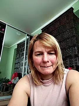 Snapshot of Masha412111 chatting on January 7, 9:47 am Masha412111 online show from January 7, 9:47 am