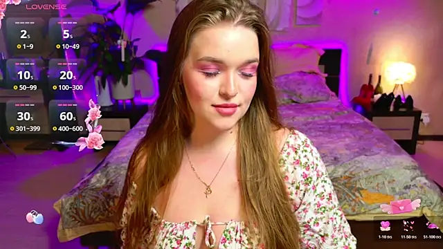 Snapshot of EmilyWhispers chatting on April 25, 8:50 pm EmilyWhispers online show from April 25, 8:50 pm