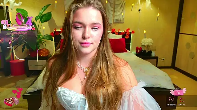 Snapshot of EmilyWhispers chatting on October 15, 7:44 pm EmilyWhispers online show from October 15, 7:44 pm
