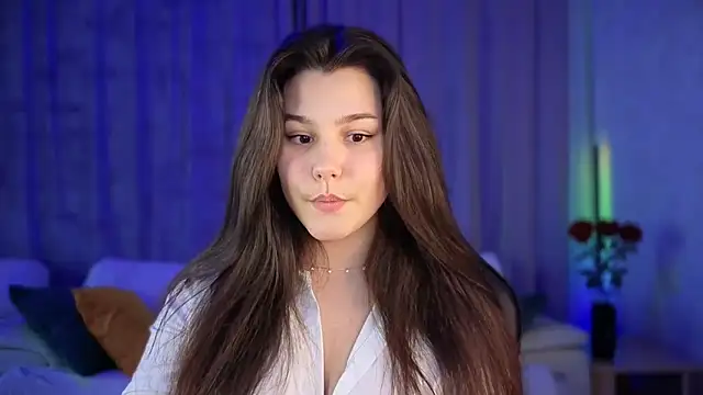 Snapshot of EmilyRichardss chatting on October 20, 6:15 am EmilyRichardss online show from October 20, 6:15 am
