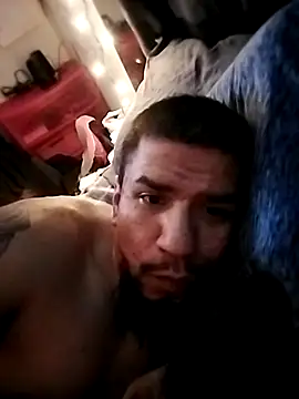 Snapshot of JNTre chatting on January 15, 6:17 am JNTre online show from January 15, 6:17 am