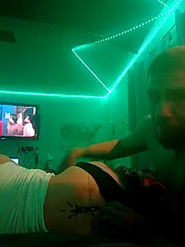 JNTre online show from April 19, 5:19 am