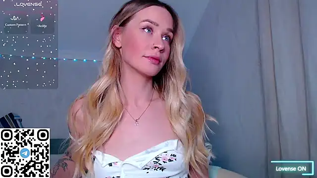 Snapshot of Anita_Delicious chatting on February 18, 10:50 pm Anita Delicious online show from February 18, 10:50 pm