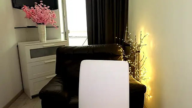 GoldenRose  online show from March 13, 2:11 pm