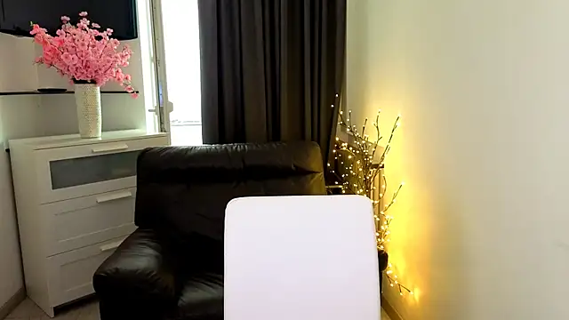 GoldenRose  online show from March 11, 1:16 pm