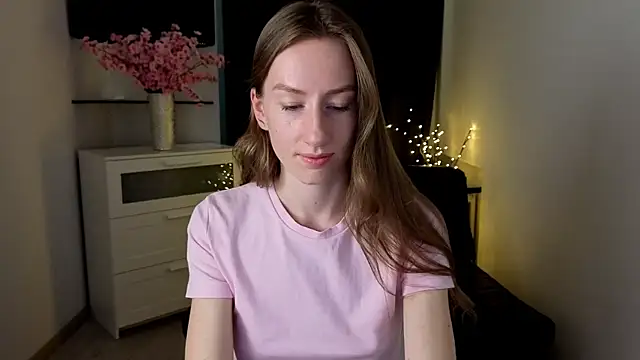 GoldenRose  online show from February 25, 1:33 pm