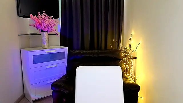 GoldenRose  online show from March 24, 1:44 pm