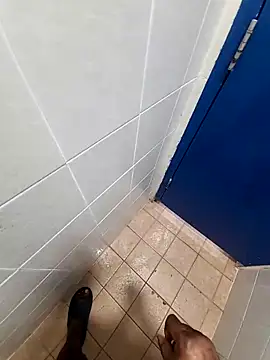 Snapshot of nice686@xh chatting on November 16, 8:35 pm nice686xh online show from November 16, 8:35 pm