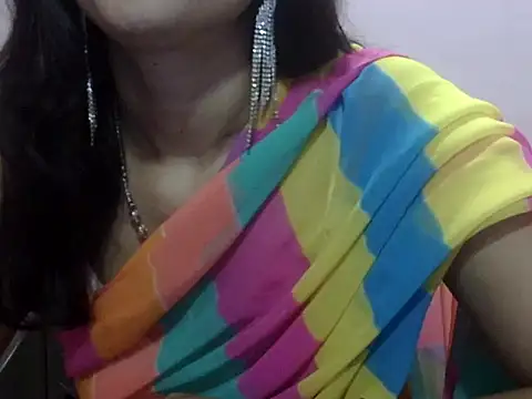 Snapshot of Laila_Cute chatting on June 6, 5:29 pm Laila Cute online show from June 6, 5:29 pm