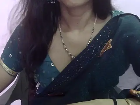 Laila Cute online show from May 1, 3:44 am