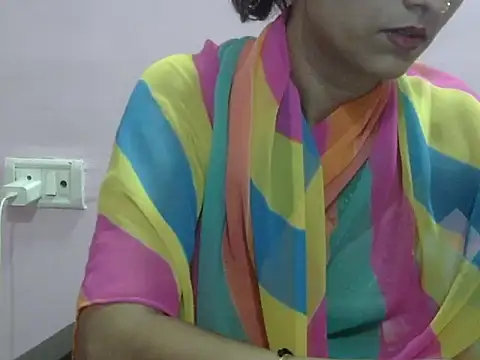 Laila Cute online show from May 11, 5:10 pm